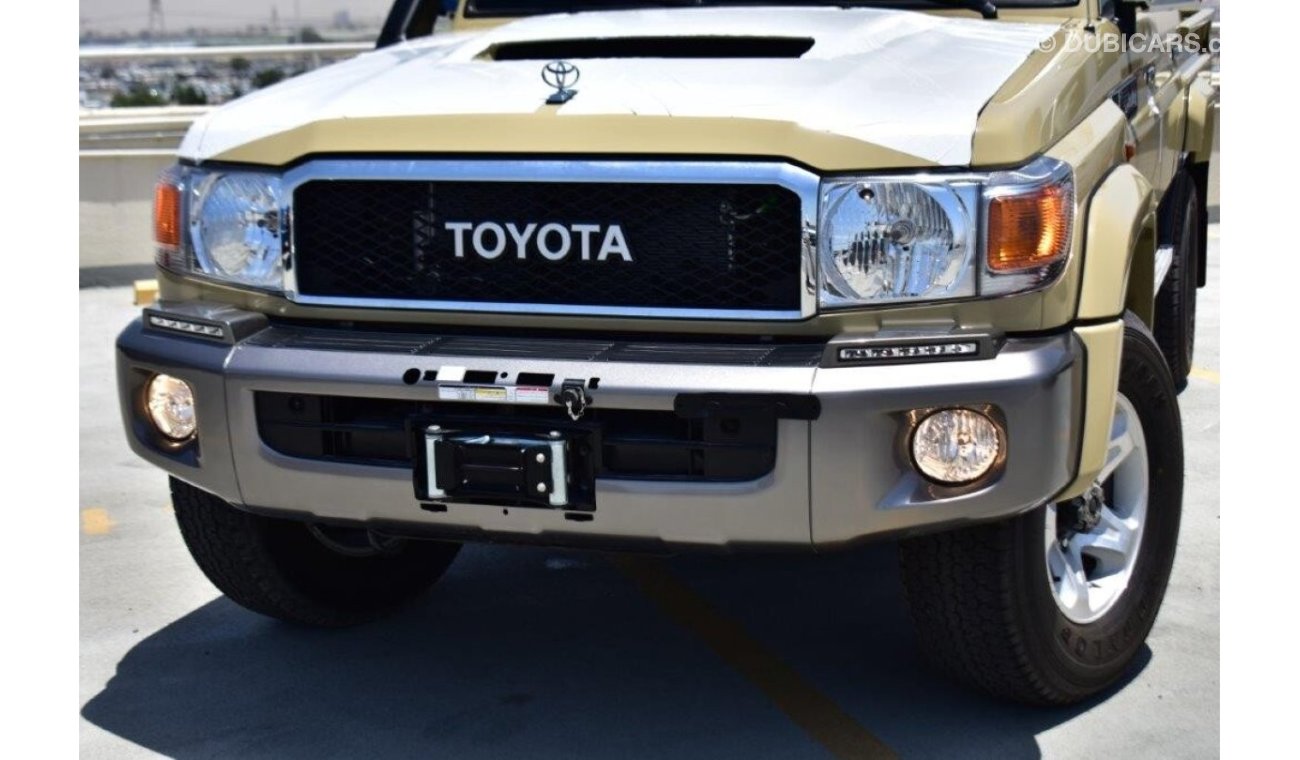 Toyota Land Cruiser Pick Up 79 Double Cab Limited