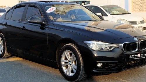 BMW 318i Executive ACCIDENTS FREE - GCC - ENGINE 1.5 TURBO - PERFECT CONDITION INSIDE OUT