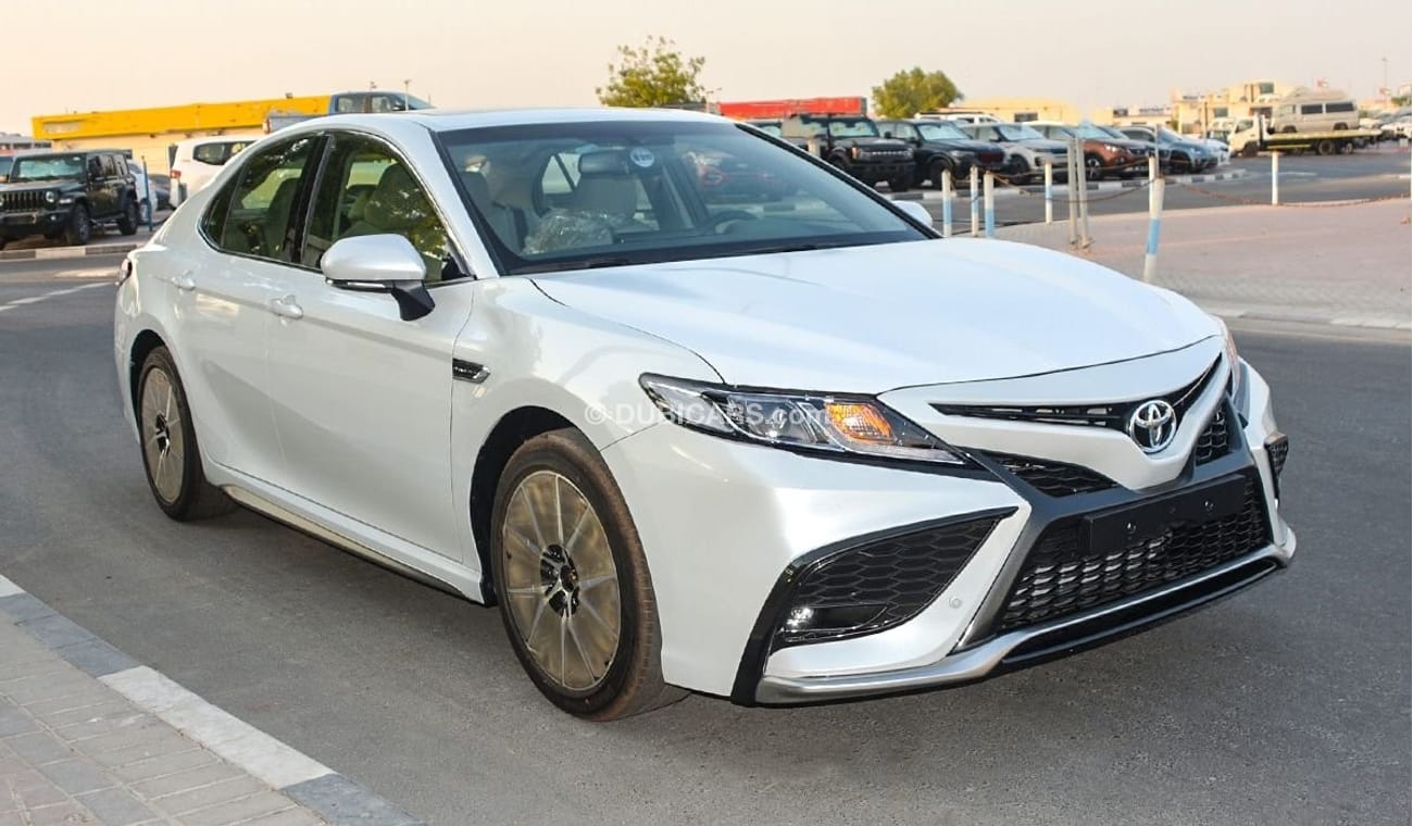 New 2022 Toyota Camry SE, 2.5L Petrol 2022 for sale in Dubai - 552378