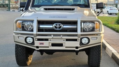 Toyota Land Cruiser Pick Up Std LAND CRUISER DC PICKUP 4.5 RIGHT HANDED (DIESEL)