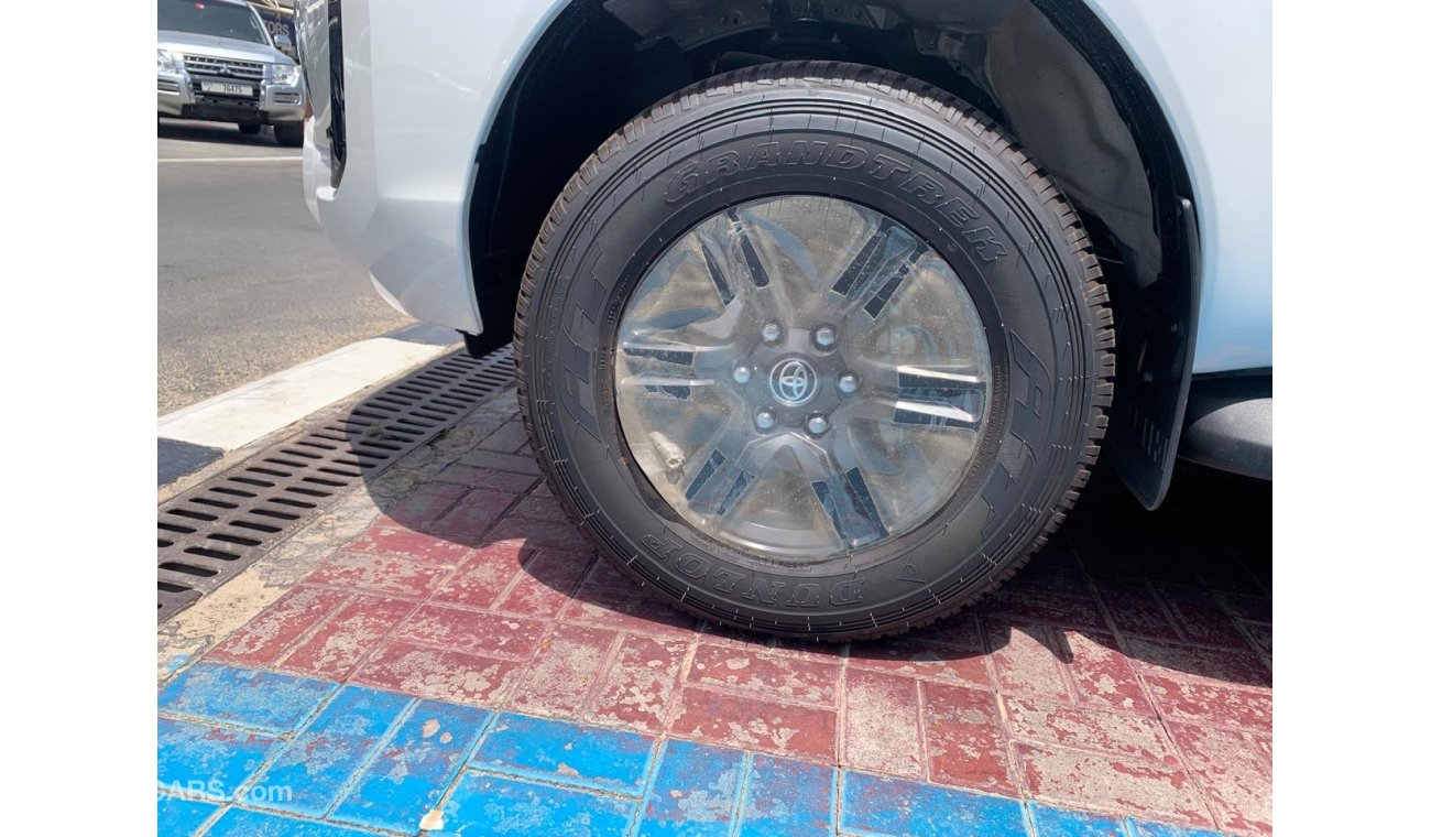 تويوتا هيلوكس 2024 TOYOTA HILUX VX 4.0L V6 NEW VARIENT