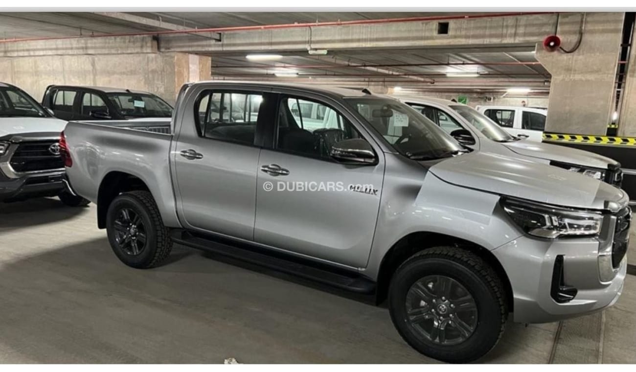 تويوتا لاند كروزر TOYOTA HILUX 2.4 SR5 Dsl 4WD 4Doors 2024