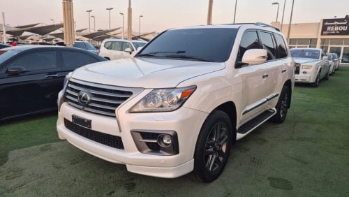 Lexus LX570 2014 Lexus LX570 Sport Platinum (URJ201), 5dr SUV, 5.7L 8cyl Petrol, Automatic, All Wheel Drive. cle