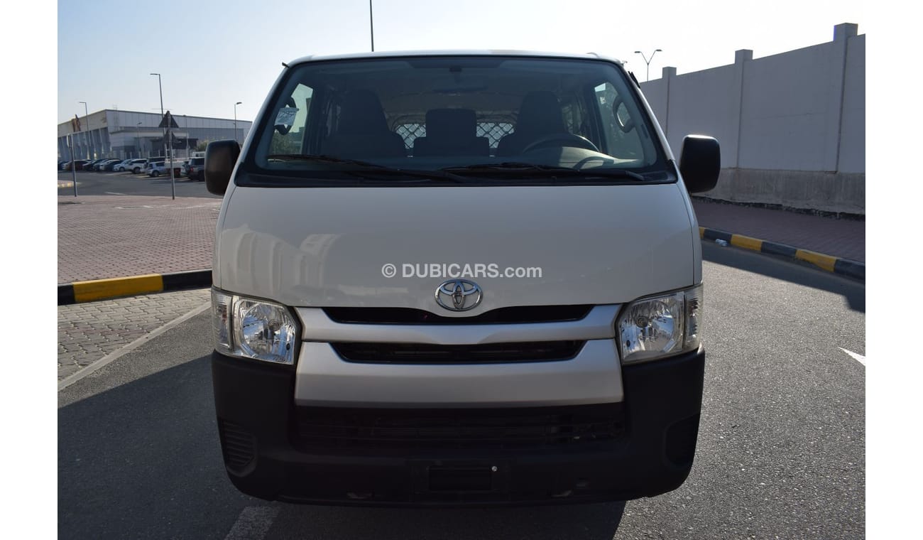 Toyota Hiace GL - Standard Roof Toyota Hiace Std roof Van, model:2016. Excellent condition