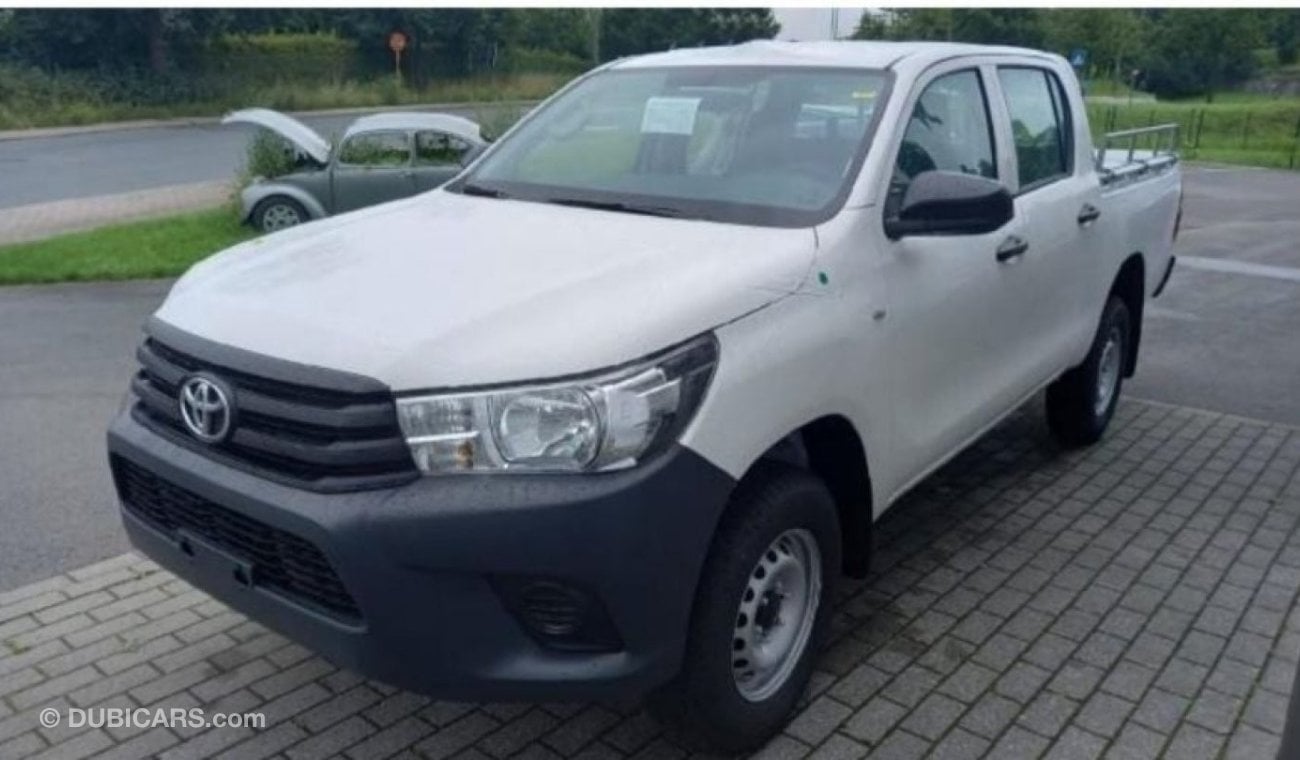 تويوتا هيلوكس Toyota hilux 3.0L diesel standard MY2023