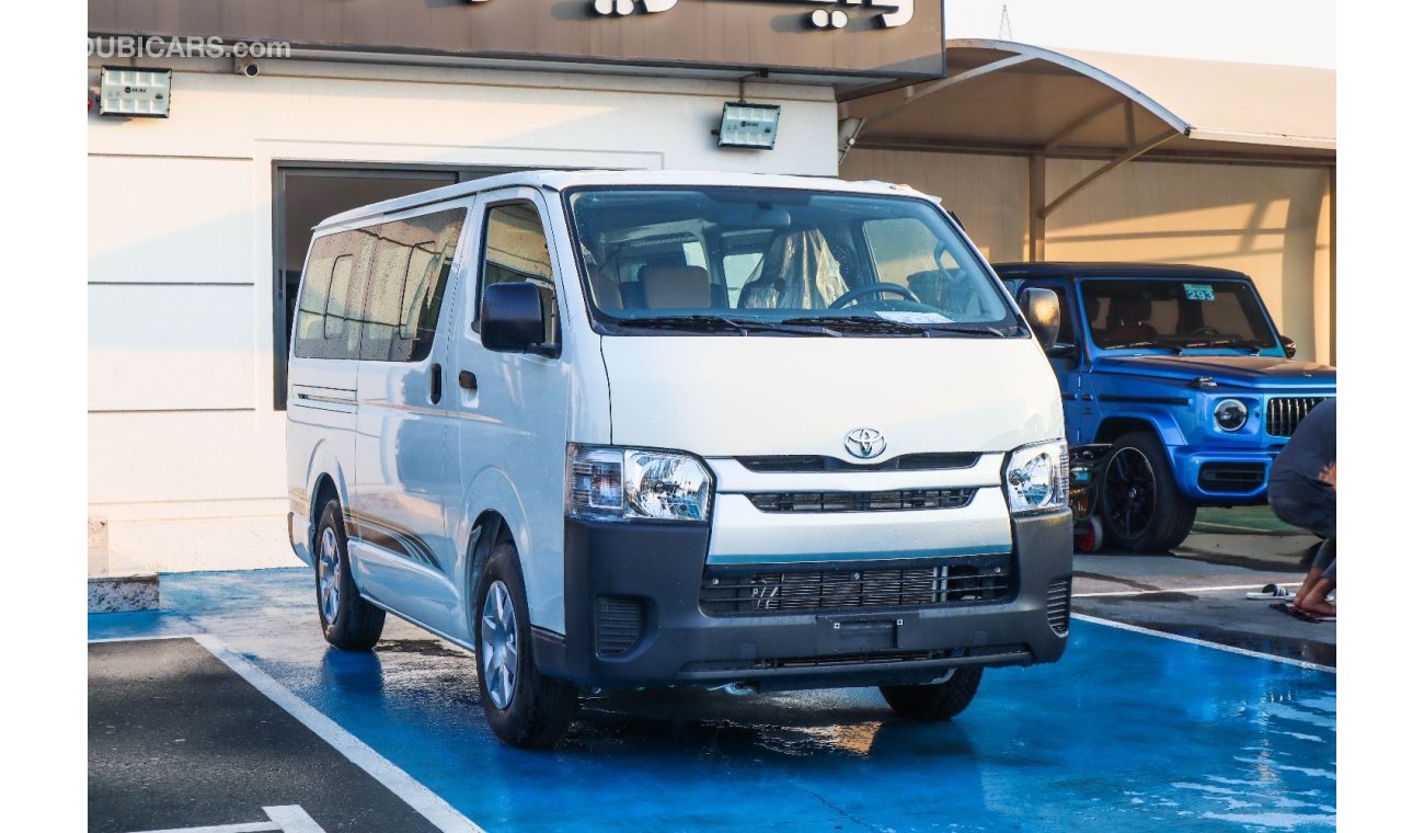 تويوتا هاياس 2024 Toyota HiAces 2.5D Diesel (Manual Transmission)