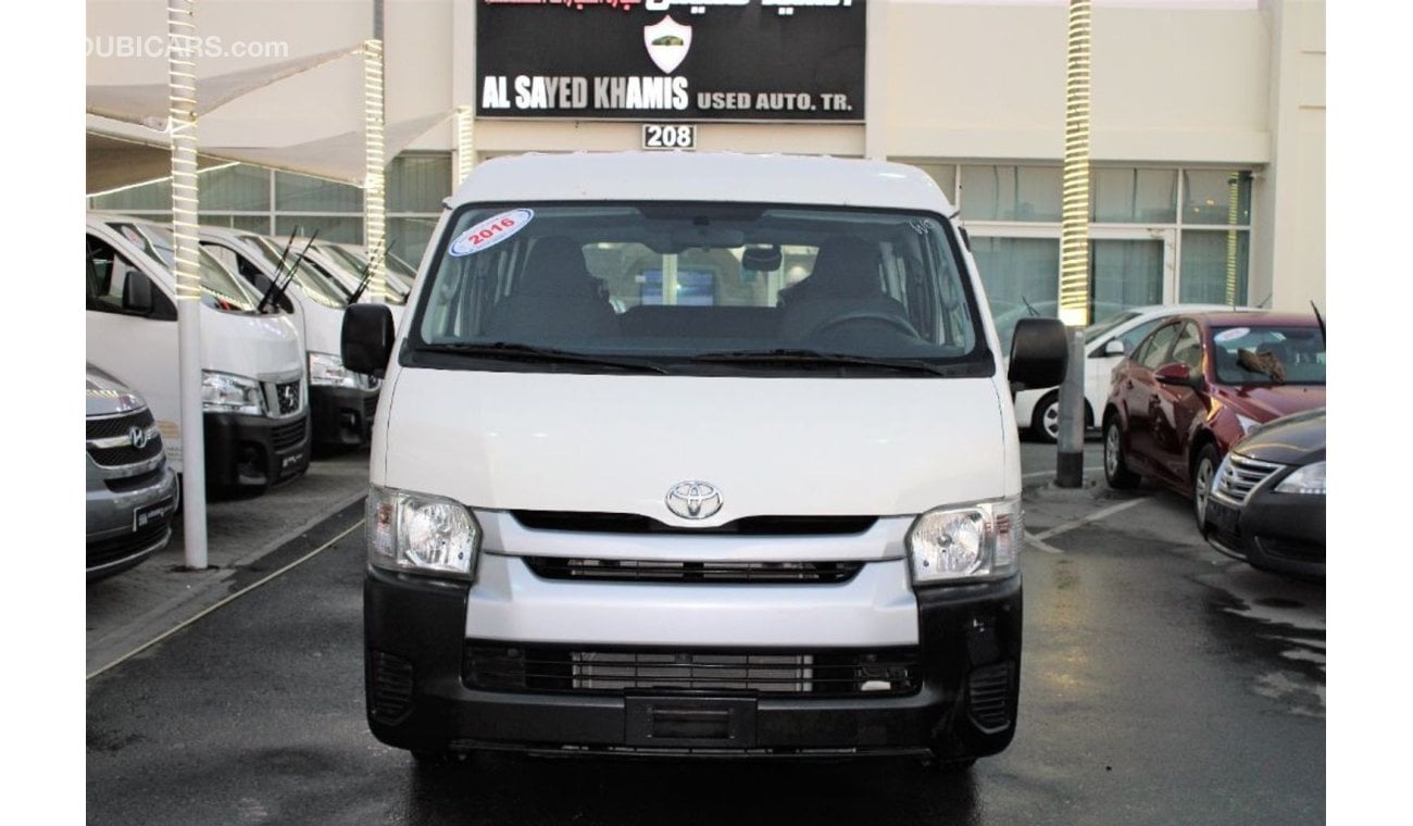 Toyota Hiace MID ROOF