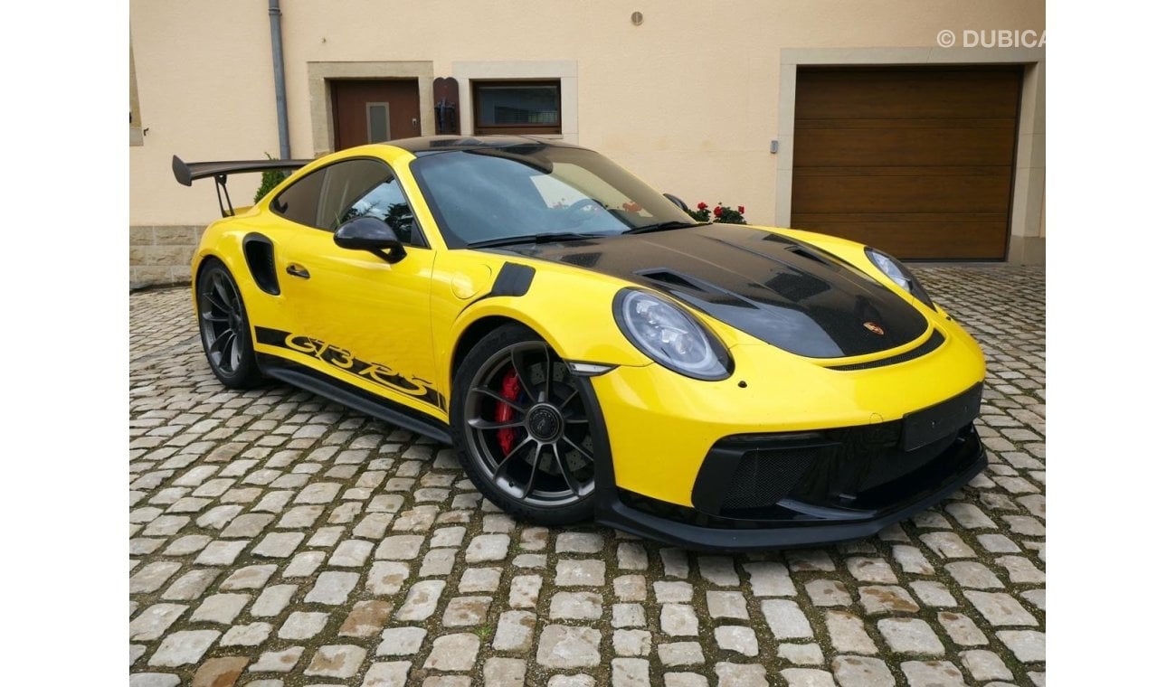 بورش 911 2020 Porsche 911 GT3 RS European specs with only 26620km with a small damage in the left side of rea