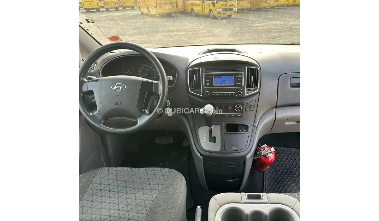 Hyundai H-1 Starex Special price for one week only, Hyundai H1 GCC 2020 in excellent condition