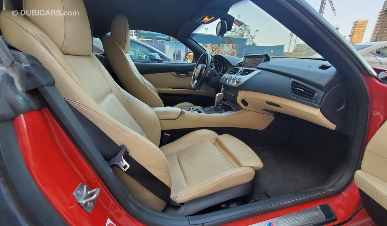 BMW Z4 2.3L - Convertible - 2 keys - GCC