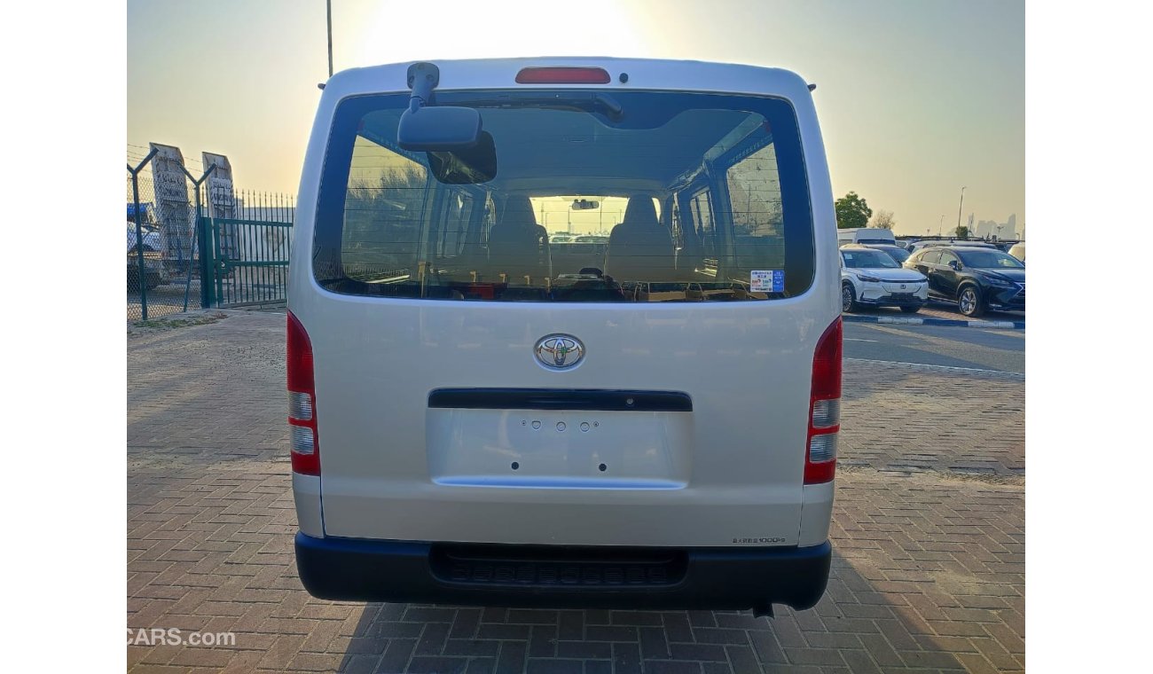 تويوتا هاياس KDH205-0022763 ||| TOYOTA HIACE (VAN) 2006 || SILVER	cc 2500	DIESEL	RHD	MANUAL