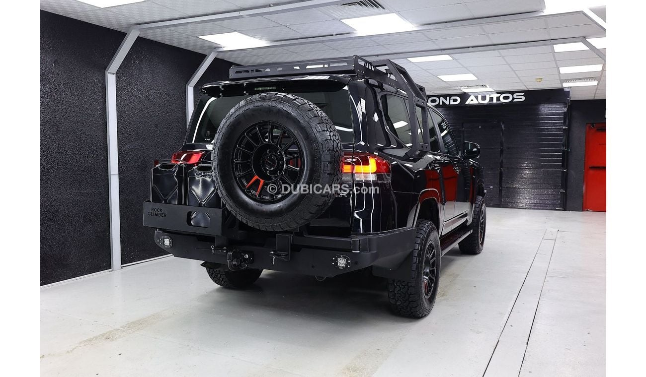 تويوتا لاند كروزر OFF-ROAD LC300 GXR 3.5L BEYOND EDITION -EXPORT ONLY-