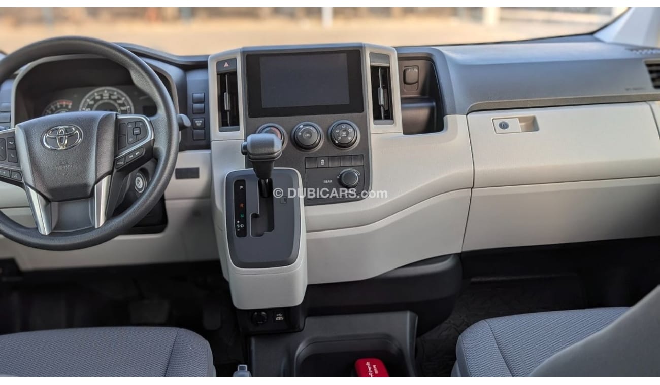 Toyota Hiace TYT HIACE 3.5L PETROL 2025