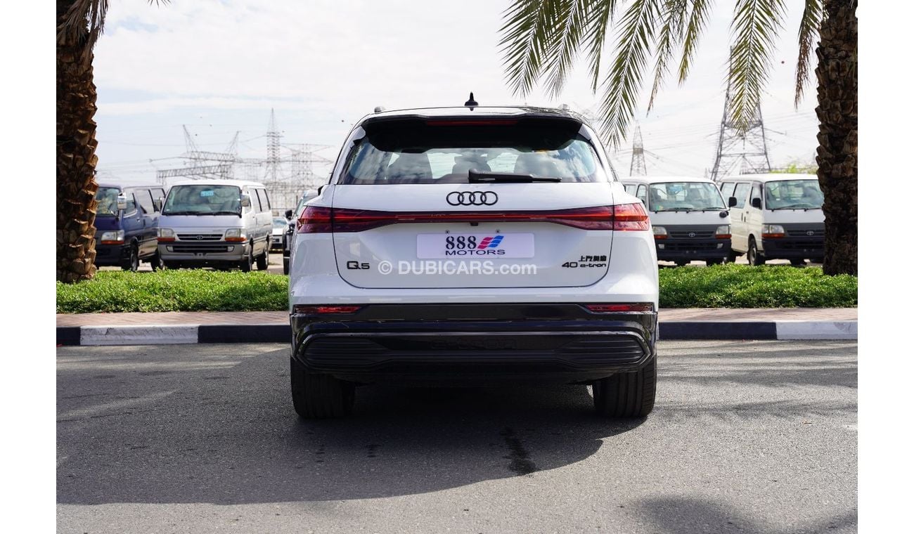 Audi Q5 2022 AUDI Q5 40 WHITE 7 Seaters 0Km