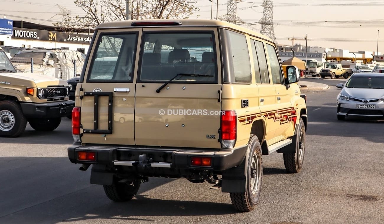 تويوتا لاند كروزر هارد توب Hardtop LC76 LX 4.0L V6 Petrol