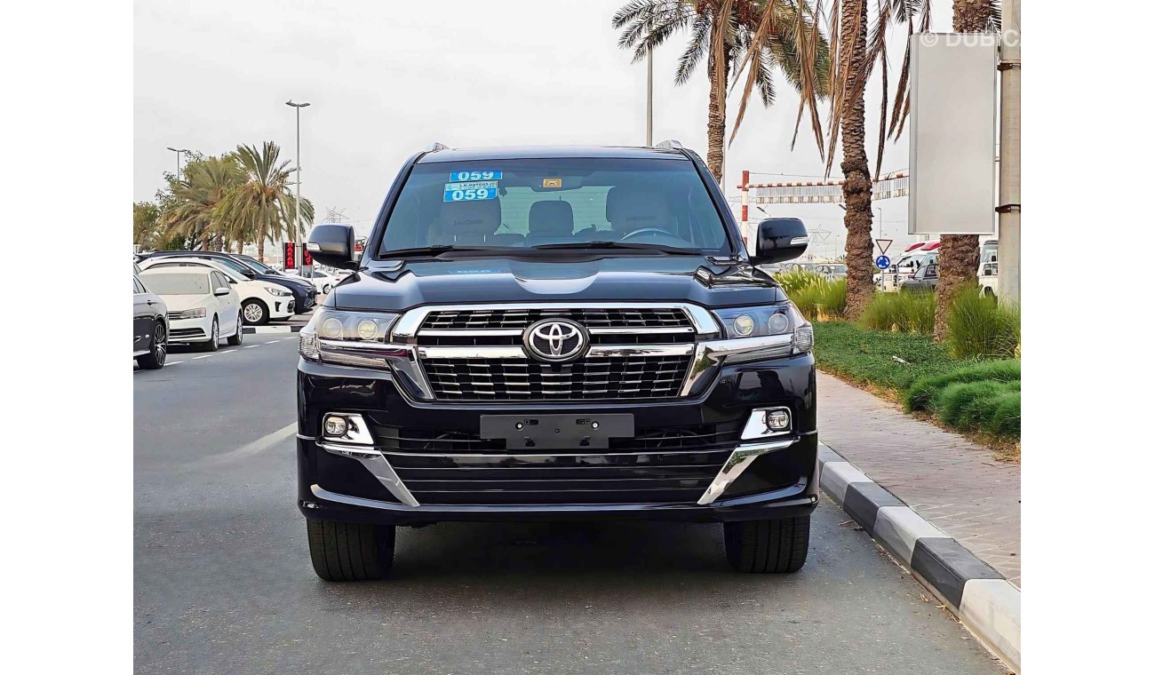 تويوتا لاند كروزر GXR V6 4WD/  INTERIOR UPGRADE/ LOW  MILEAGE/ MINT CONDITION/ LOT#48220