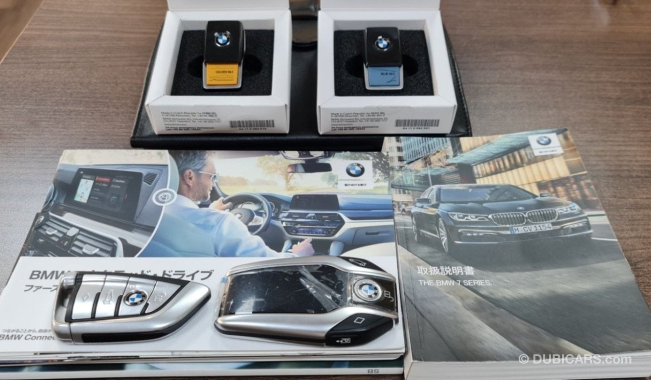 BMW 750Li Luxury BMW 750Li 2019 Individual Edition Japan imported - 44170 Km