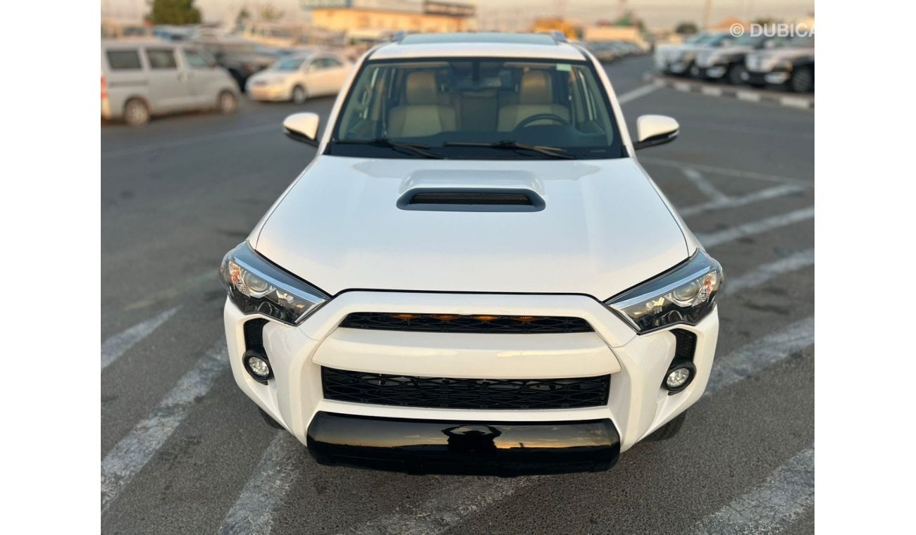 تويوتا Runner4 2018 Toyota 4runner, Sr5 Premium 4.0L V-6 DOHC, VVT- Leather & Electric  Seats - Sunroof