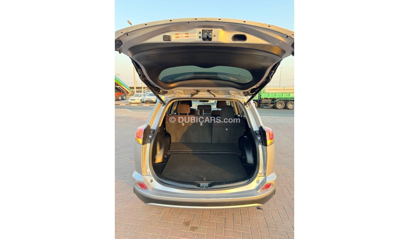 تويوتا راف ٤ Limited 2.5L 2018 Limited HYBRID SUNROOF PUSH START UAE PASS CANADA SPEC