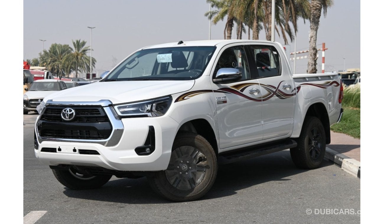 تويوتا هيلوكس Toyota Hilux 2.4L Diesel 4WD Double Cab Manual with push start and screen