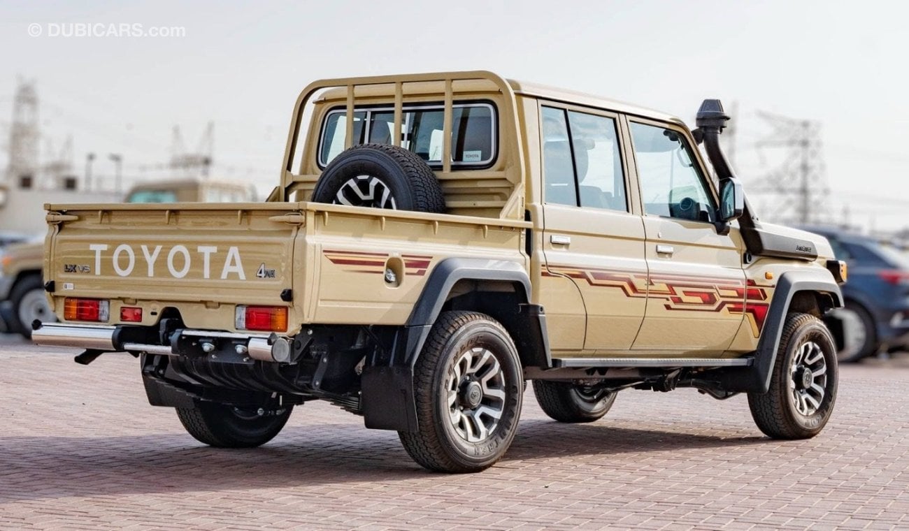 تويوتا لاند كروزر 70 2024 Toyota Land Cruiser 79 DC 4.0L Petrol AT