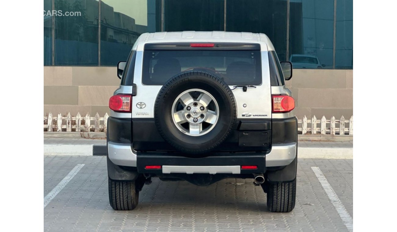 Toyota FJ Cruiser خليجي