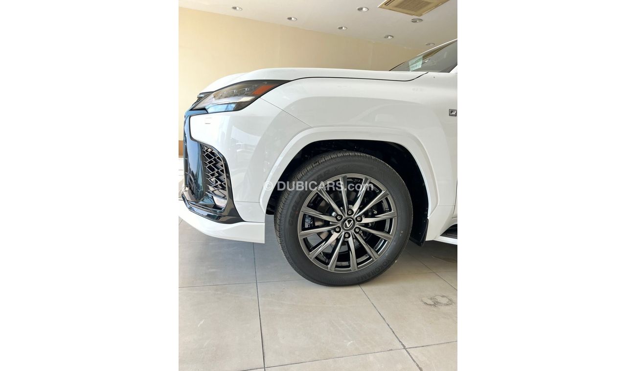 Lexus LX600 F SPORT 3.5L ( CYL)