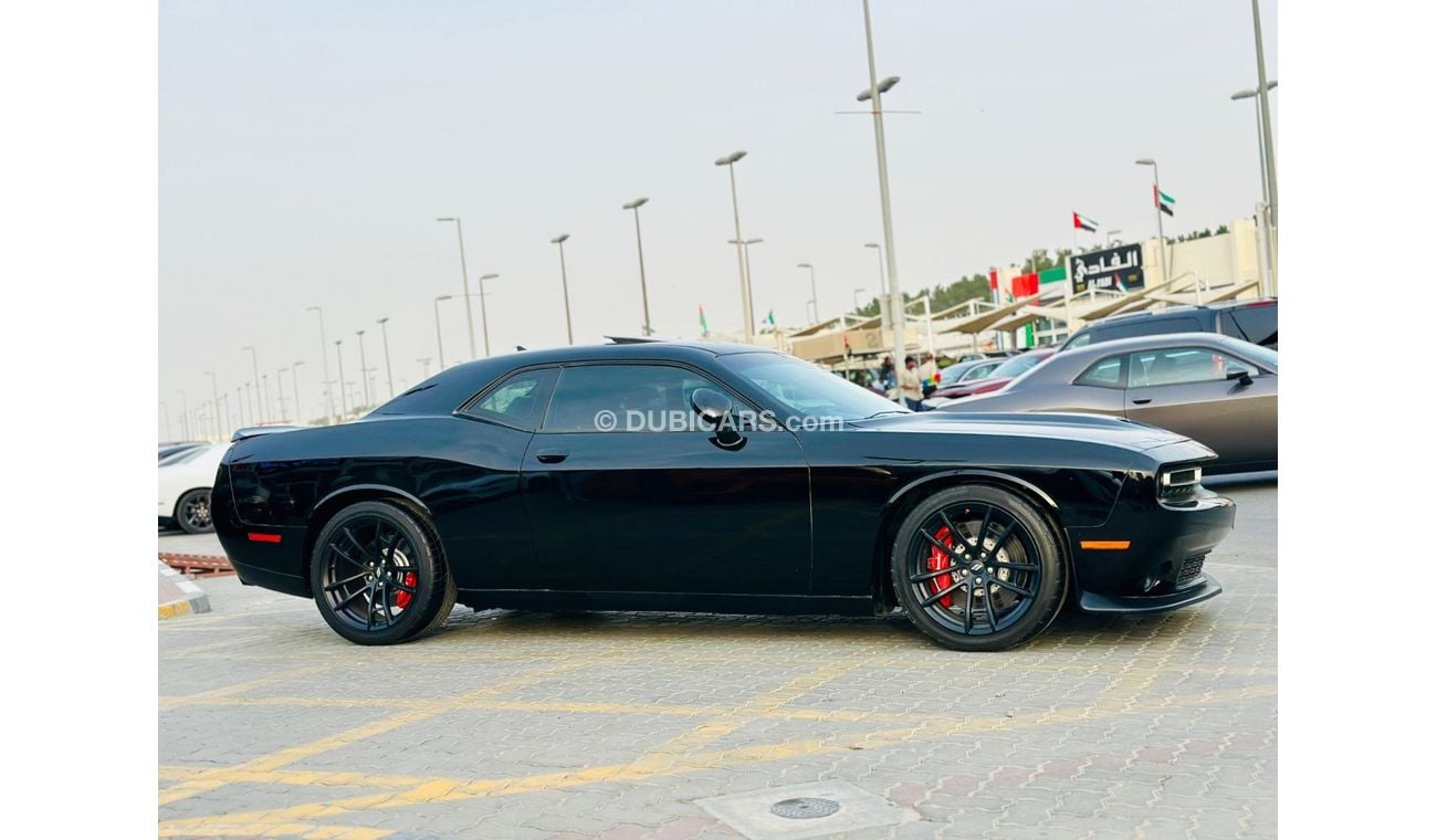 دودج تشالينجر SRT 6.4L TA Edition | Monthly AED 1260/- | 0% DP | Sunroof | Blindspot | Alcantara Seats | # 11037