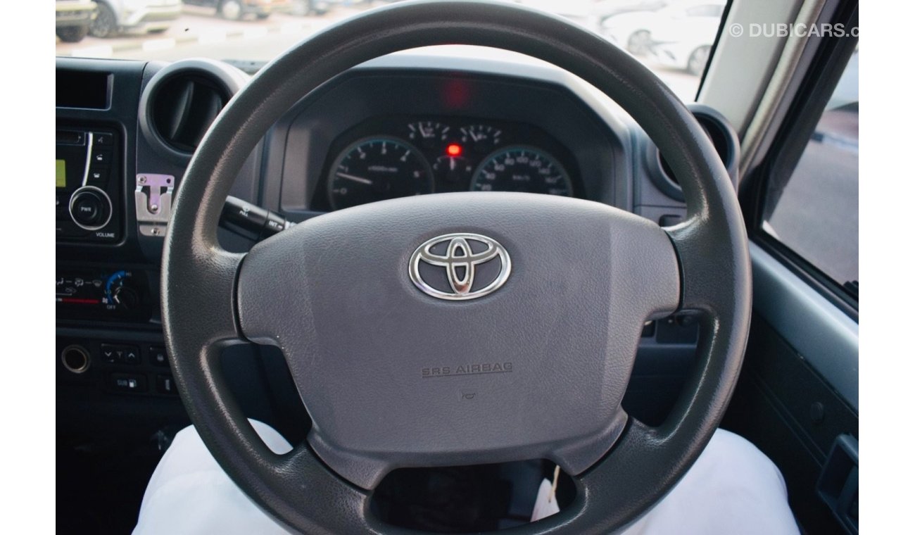 تويوتا لاند كروزر بيك آب Toyota landcuriser pickup 2015 single cabine Diesel Right hand Drive