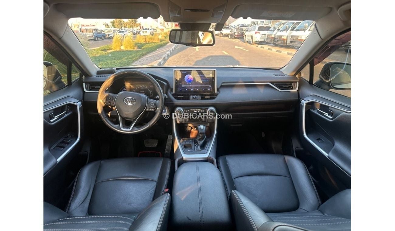 تويوتا راف ٤ Hybrid TOYOTA RAV4 Japanese