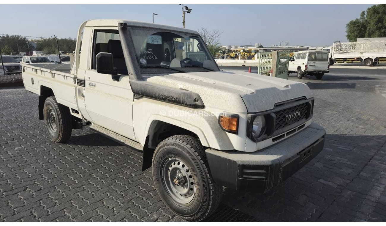 تويوتا لاند كروزر بيك آب 79 Single Cab 2.8L Auto Diesel