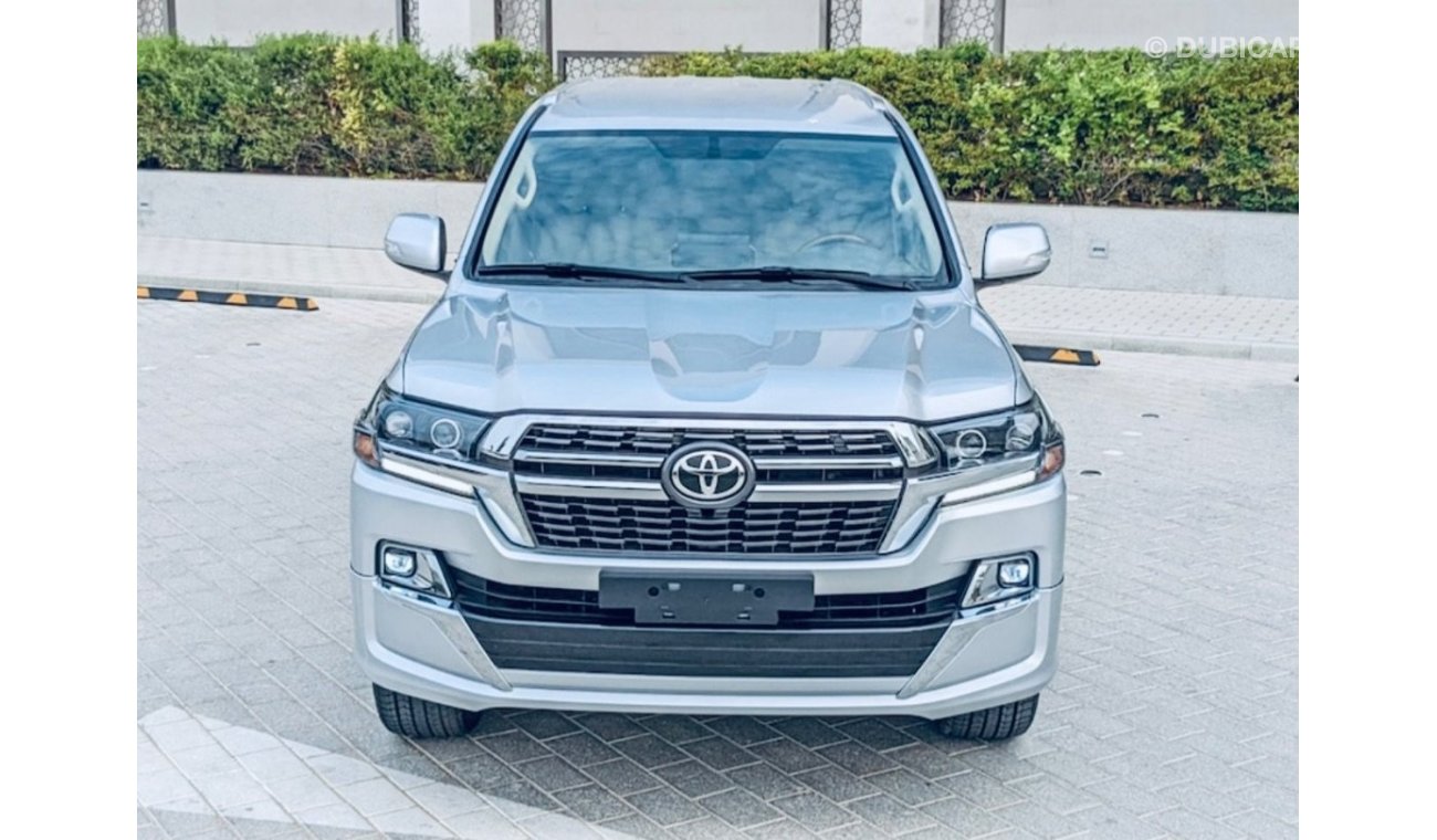 تويوتا لاند كروزر Toyota landcuriser 2019 GXR V6  Petrol  Left  Hand Drive Excellent Condition