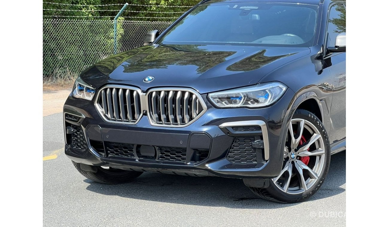 بي أم دبليو X6 M50i