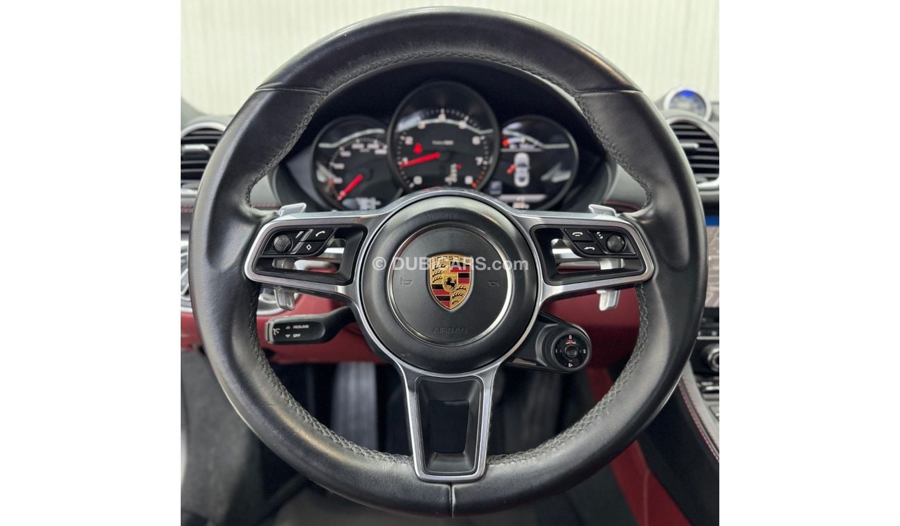 Porsche 718 Cayman Std 2.0L A/T 2017 Porsche 718 Cayman, Full Service History, Sport Chrono Package, GCC