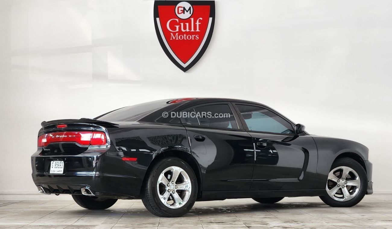 دودج تشارجر SXT-3.6L-V6_2012-Full Option-Perfect condition