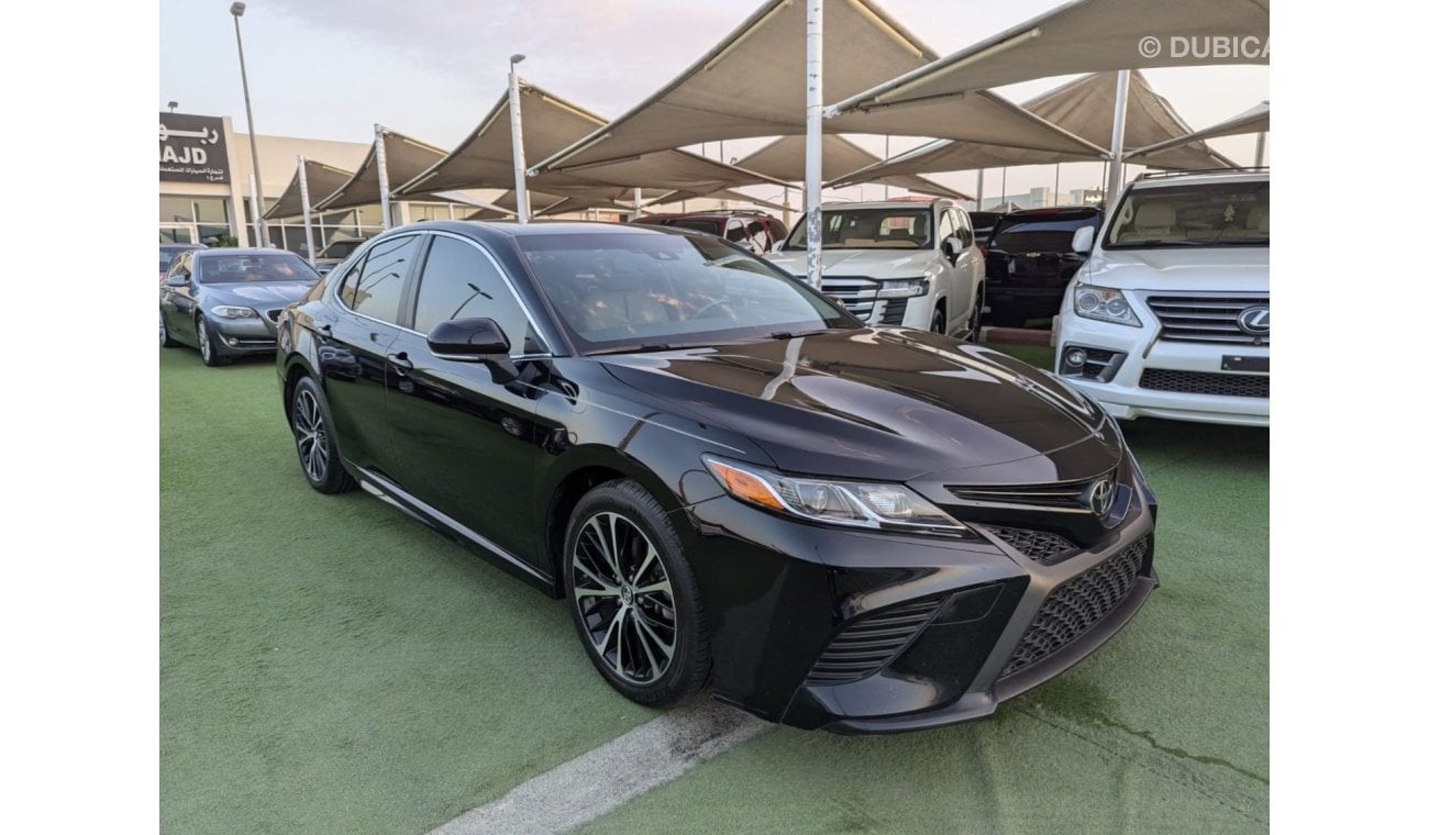 تويوتا كامري 2018 Toyota Camry SE (XV70), 4dr sedan, 2.5L 4cyl Petrol, Automatic, Front Wheel Drive. clean car no