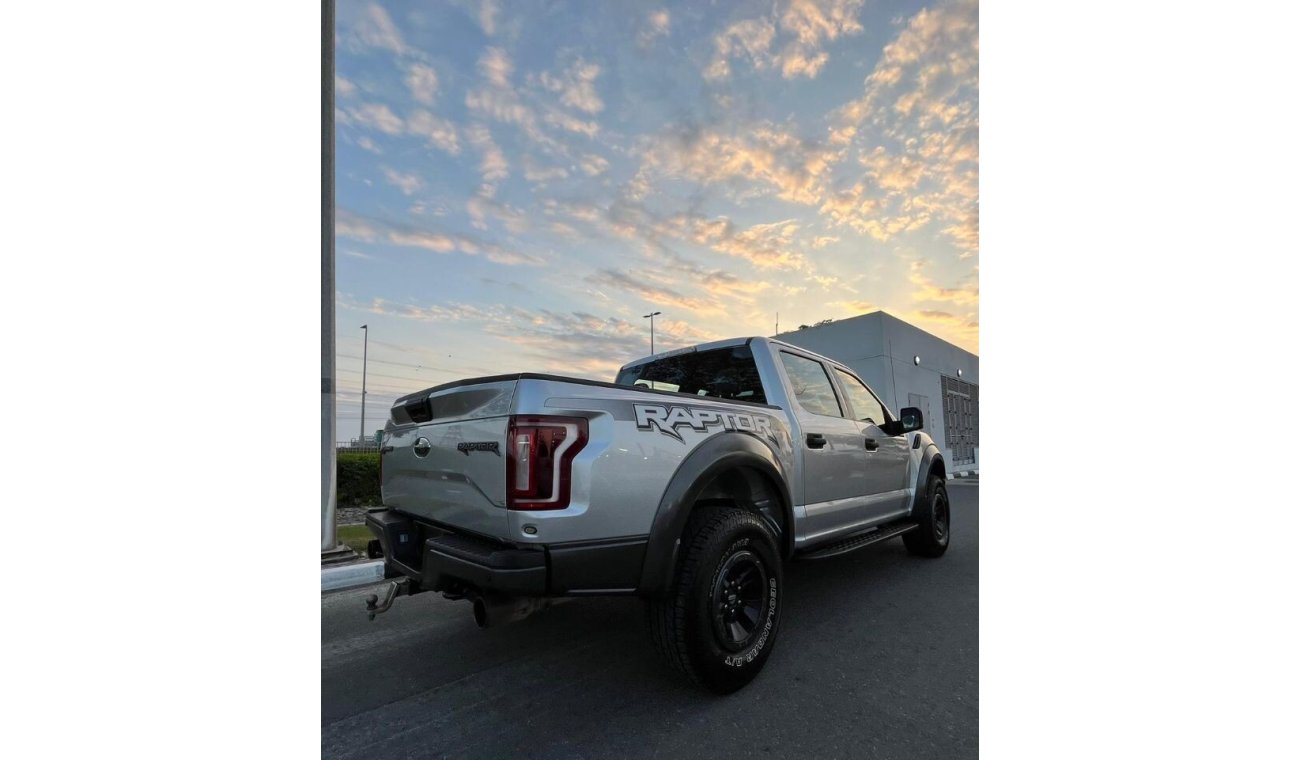 Ford F 150 Raptor 2017 Ford RAPTOR gcc first owner with services  history  one year warranty