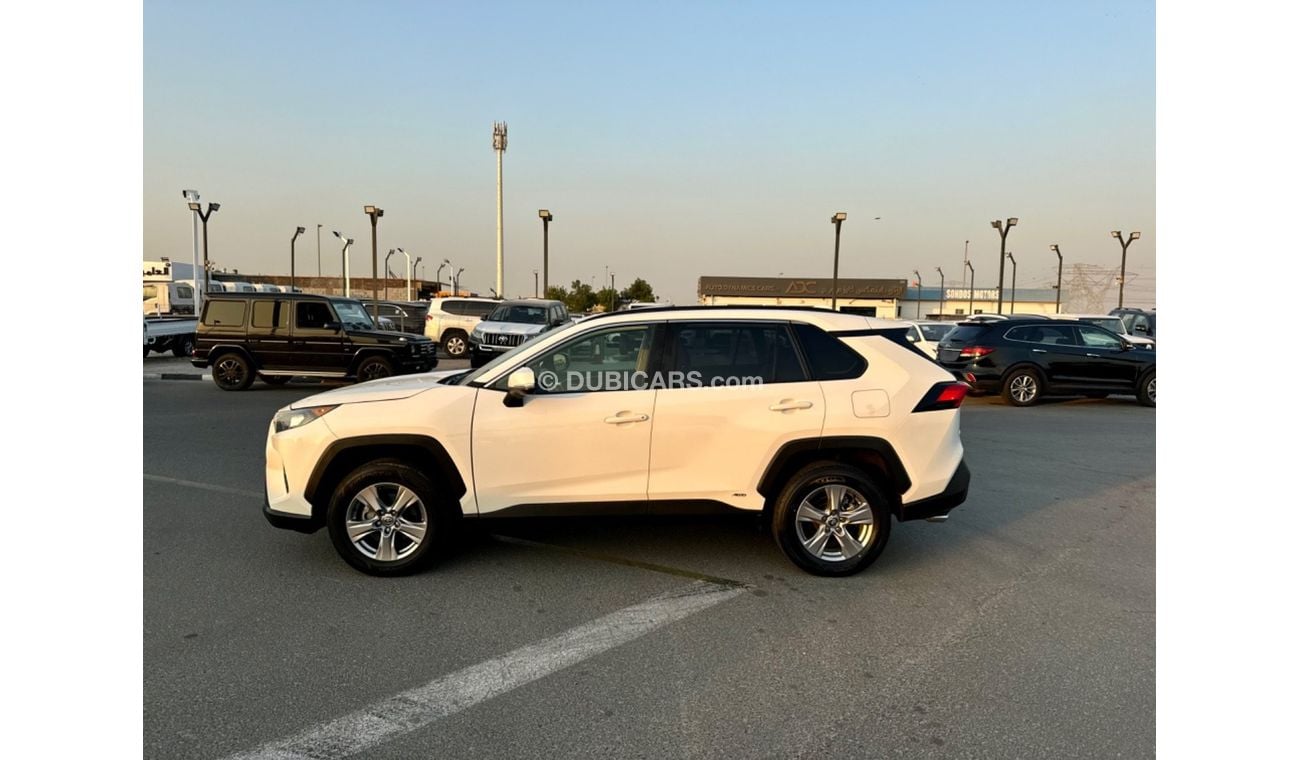 Toyota RAV4 2022 HYBRID LIMITED SUNROOF FULL OPTION CLEAN TITLE UAE PASS