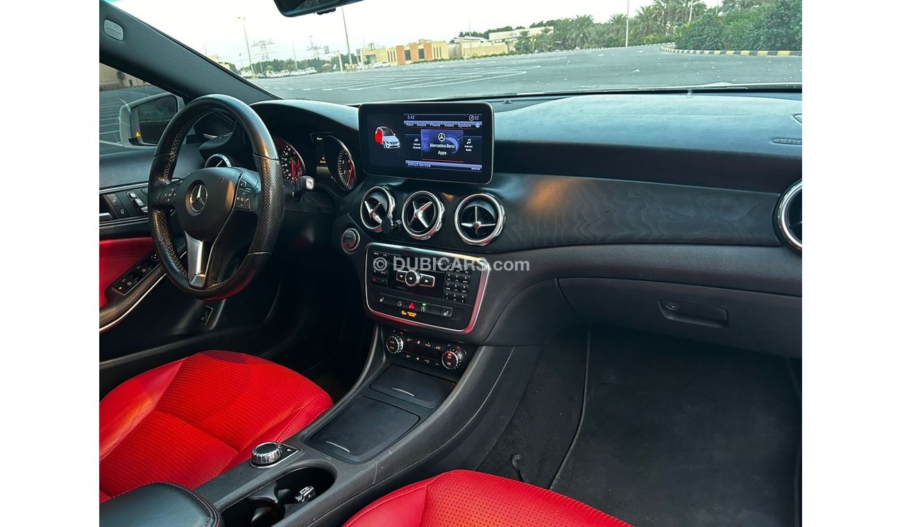 Mercedes-Benz GLA 250 Std Mercedes GLA-250 2015 US V4 (Body Kit 2017) Perfect Condition