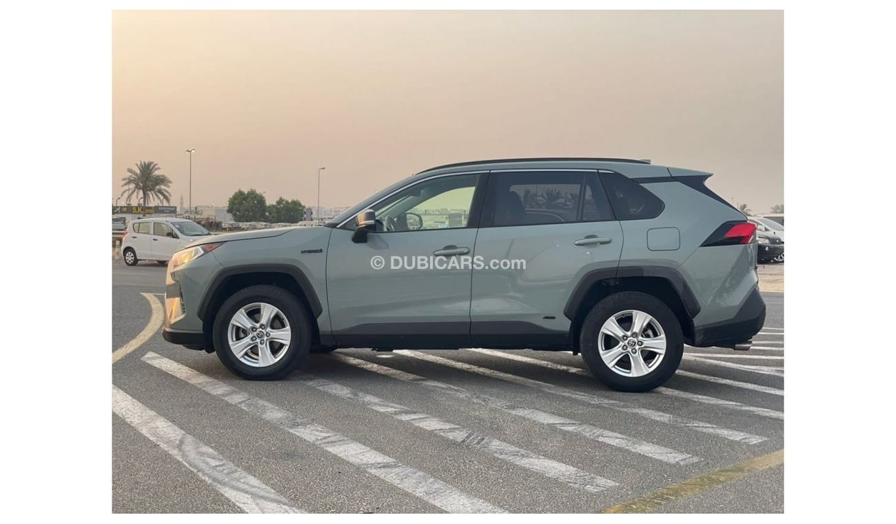 Toyota RAV4 2020 Toyota Rav4 Hybrid Fuel 2.5L V4 MidOption+ Push Start - 4x4 AWD - 38,000 Mileage