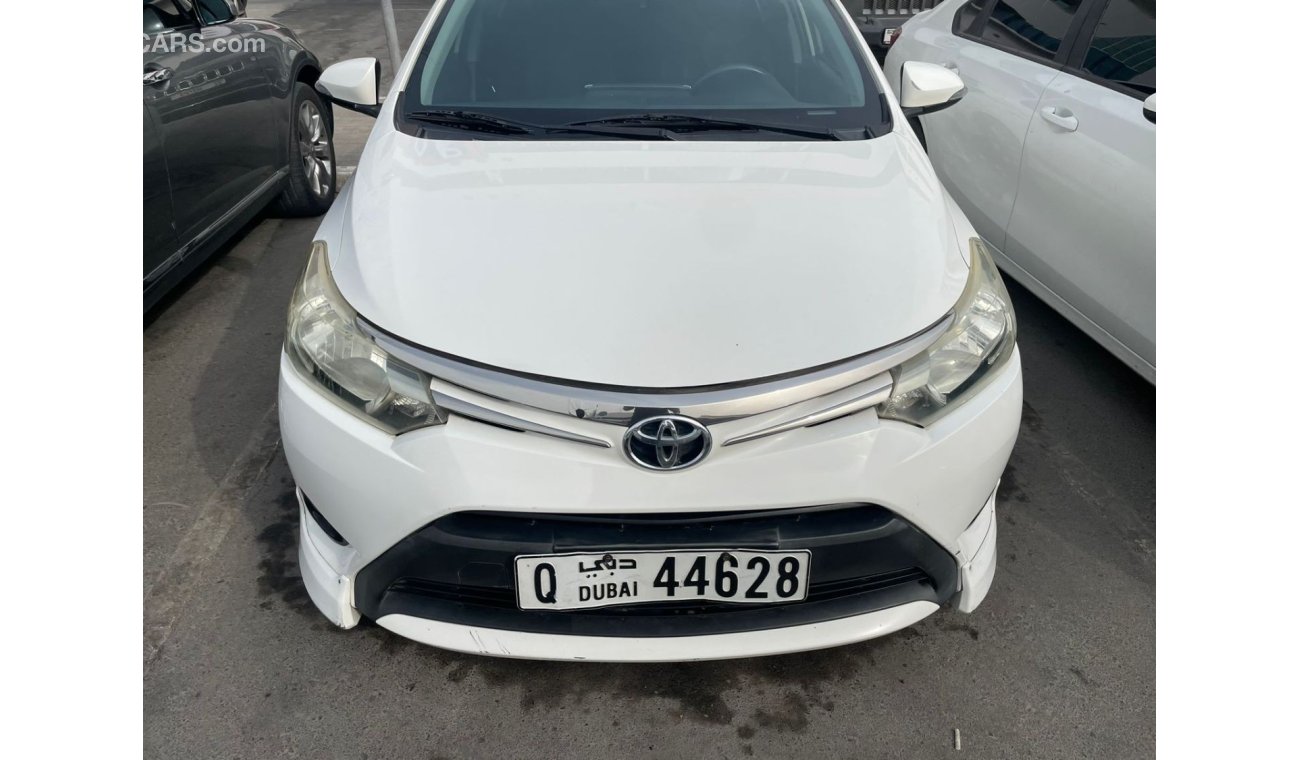 Toyota Yaris SE Clean Car