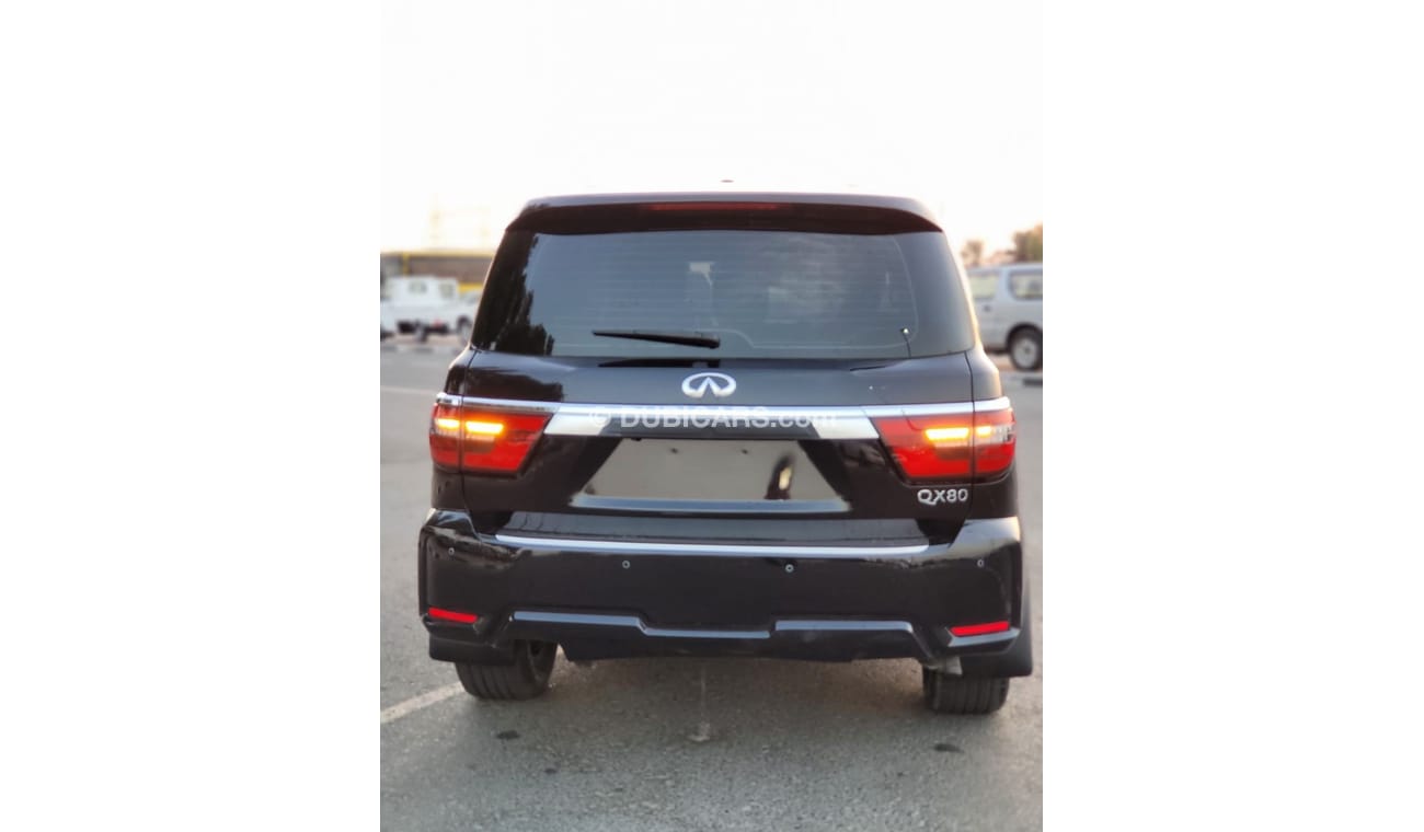 Infiniti QX80