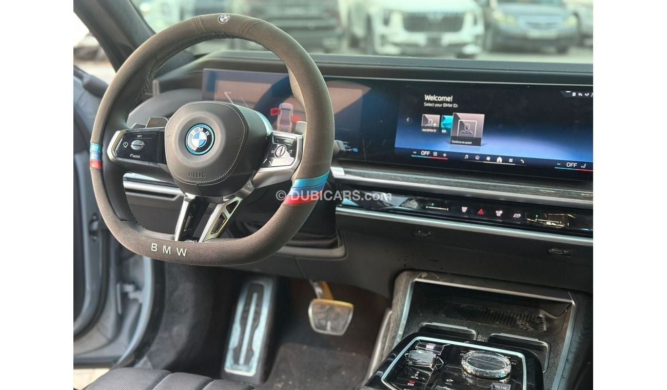 بي أم دبليو 750Li BMW 750e 2023 - 3.0LT