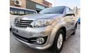 تويوتا فورتونر Toyota Fortuner 2015 v4 LHD silver color