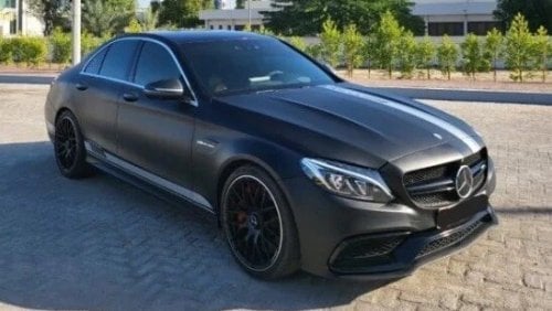 Mercedes-Benz C 63S AMG