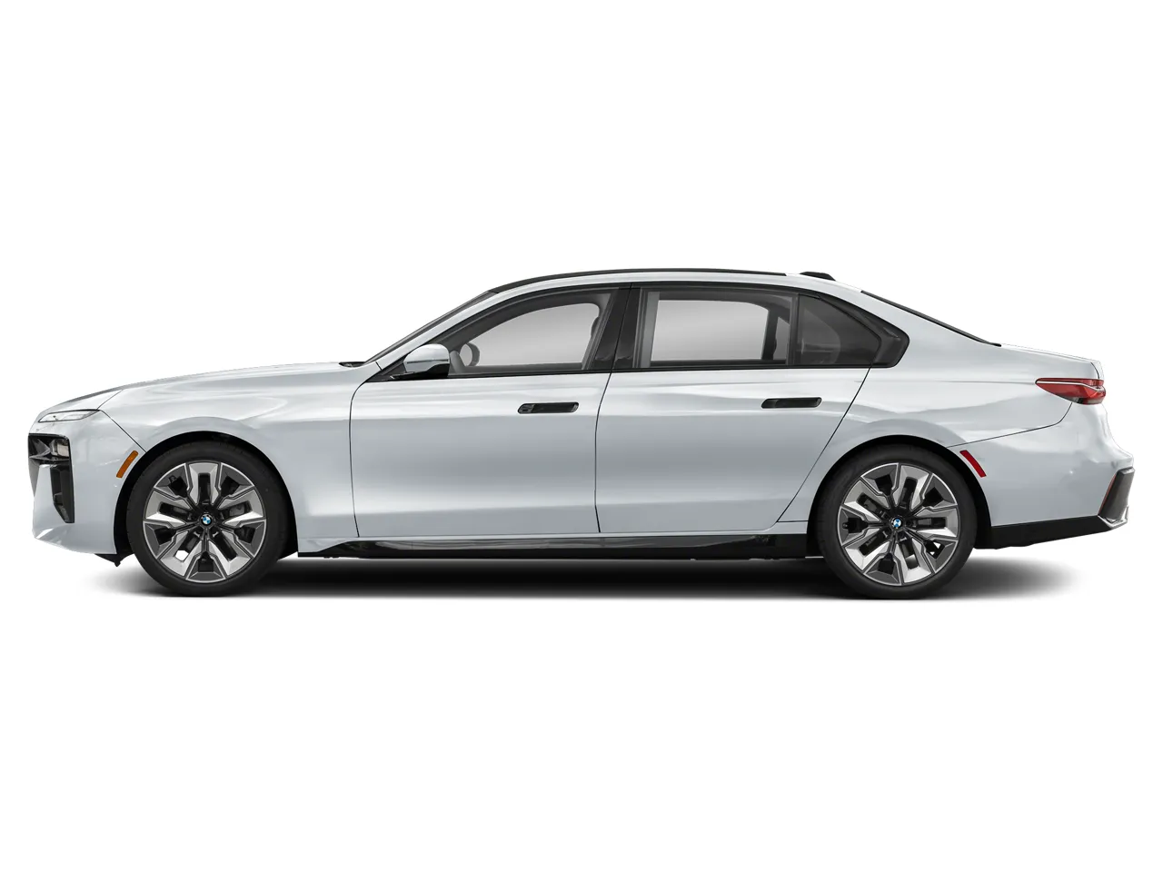 بي أم دبليو 740i exterior - Side Profile