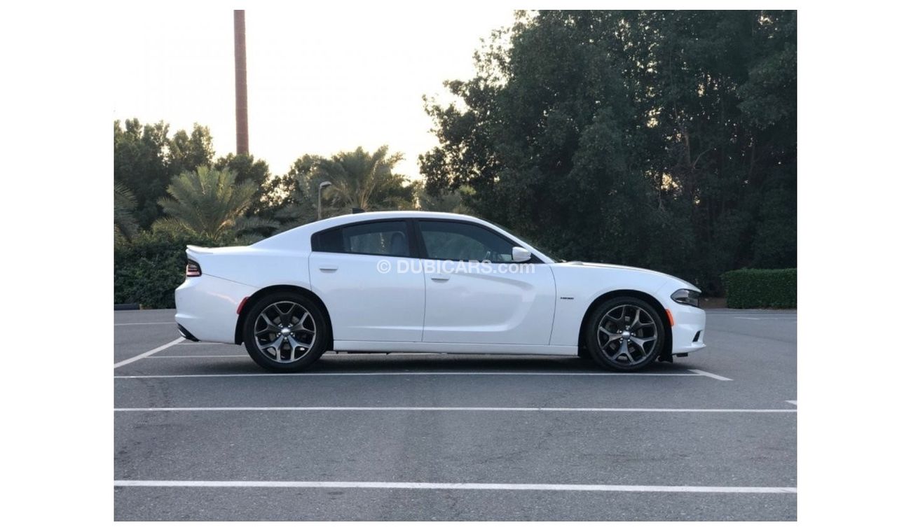 Dodge Charger R/T Road Track MODEL 2016 GCC CAR PERFECT CONDITION INSIDE AND OUTSIDE ORIGINAL PAINT