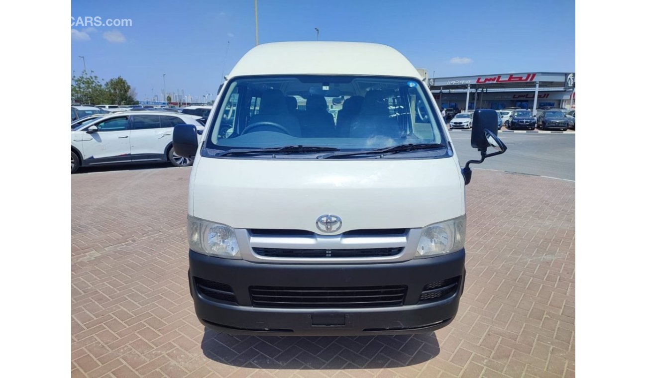 Toyota Hiace TRH200-0030438 || TOYOTA	HIACE (VAN)	2006 || PETROL RHD MANUAL|| RIGHT HAND DRIVE.