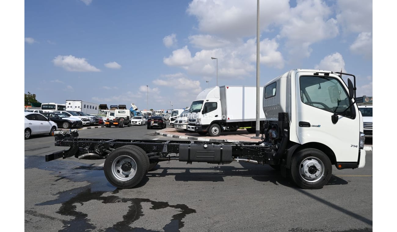 Hino 300 Hino 4.2L 300SERIES Diesel 2022