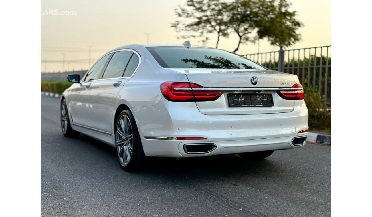 BMW 730Li Std low mileage, full history service, GCC